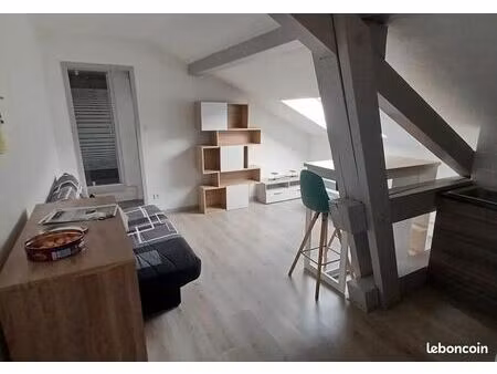 t2 – cave + parking – centre de maîche (25120)