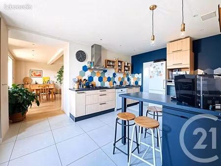 maison de ville 5 pièces 120 m²