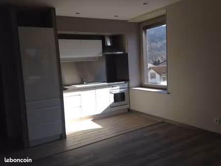 f3 proche tous commerces