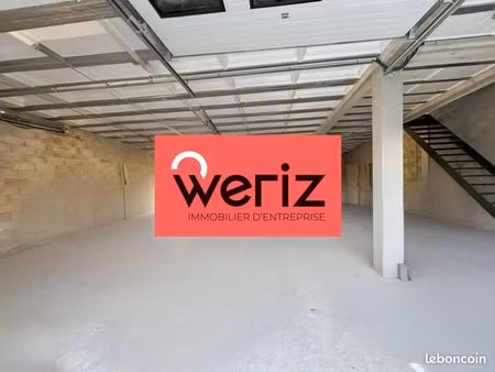 local industriel 247 m²