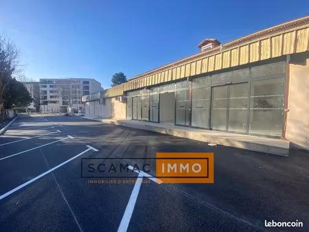 local commercial 65 m²