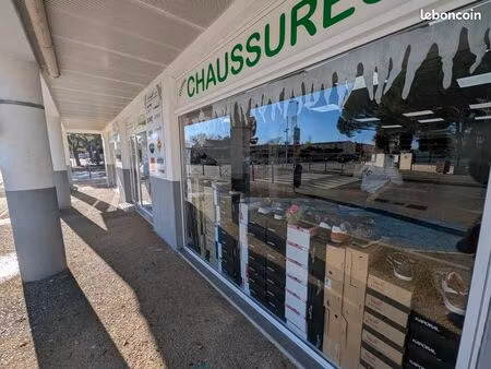 local commercial 132 m² saint-martin-de-crau