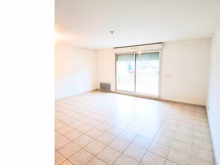 appartement 3 pièces venelles 64 m²