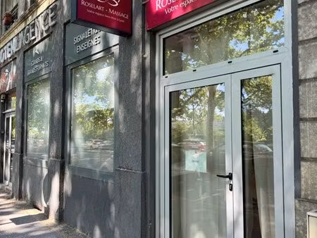 local commercial-lyon 4