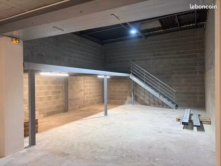 local dépot zone sécurisé