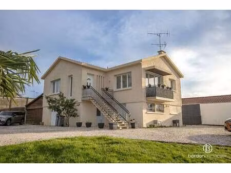 vente maison à challans (85300) : à vendre / 157m² challans
