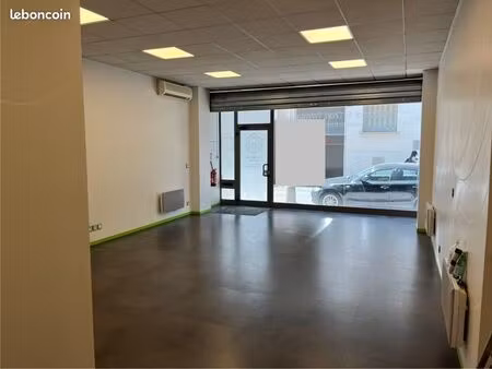 local commercial 53 m²