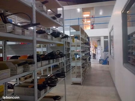 local d'activité 760 m²