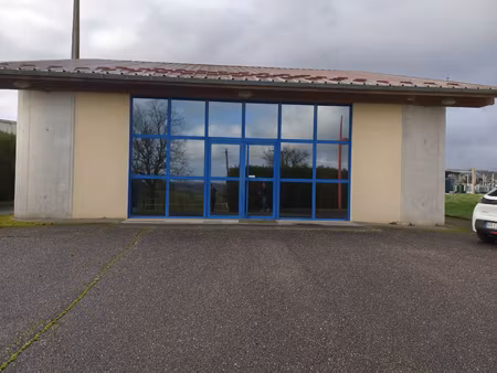 local d'activités commercial et ou bureau de 187 m2 sur un t