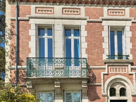 maison bourgeoise à orléans centre  6 pièces  surface 200m²