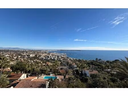 location appartement  70.42 m² t-2 à vallauris  1 550 €