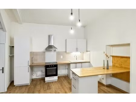 location maison  m² t-2 à saint-astier  650 €