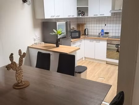 à louer – appartement t3 meublé en plein centre-ville de niort