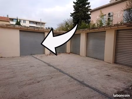 grand garage proche centre ville