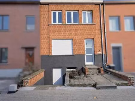 maison rénovée avec 3ch  bureau & jardin -proche joli-bois