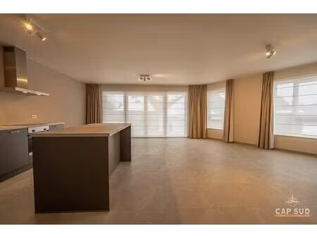 appartement à louer avec terrasse et 2 chambres   braine-l'alleud (vbd70774)
