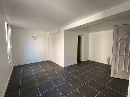 vente appartement 2 pièces 34 m² saint-maximin-la-sainte-baume (83470)