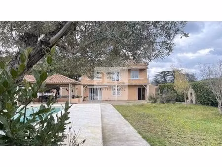 vente maison 6 pièces 171 m² entraigues-sur-la-sorgue (84320)