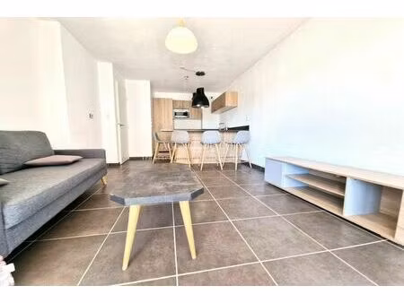 location appartement 2 pièces 41 m² à draguignan (83300)