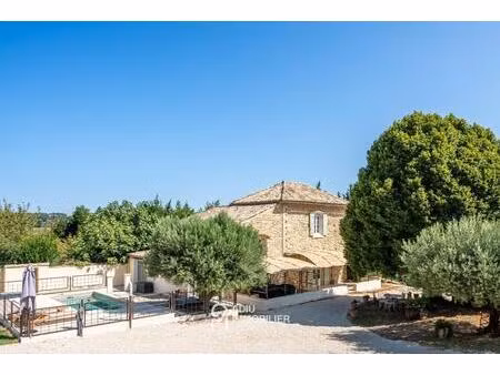 authentique mas de 160 m² avec appartement de 50 m²  sur parcelle de 1 75 ha de parc...