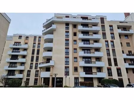 location appartement 2 pièces 52 m² à montrouge (92120)