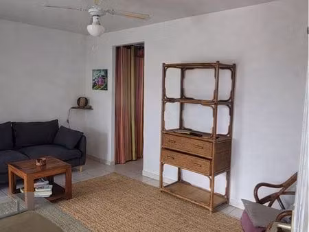 t2 les pieds dans l’eau  anse mitan  les trois îlets