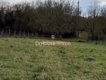 magnifique terrain constructible de 1317m² .