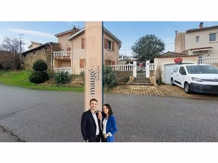 maison - mitoyenne - 3 chambres - buanderie - jardin ombragé - proche grands axes