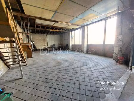 maison de 305 m² à civray-de-touraine