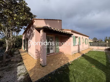 a vendre - llupia - villa de plain-pied avec jardin