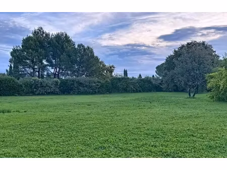 vente terrain 700 m² à maubec (84660)  182 000 €