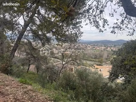 terrain 3 684 m² sollies ville