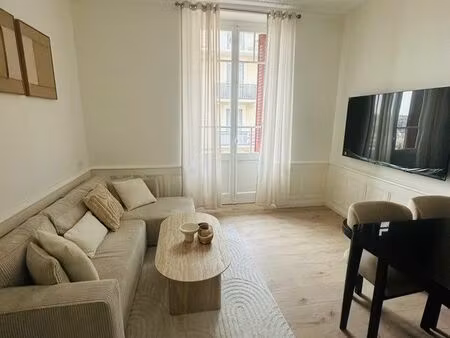 grand t2 à 2 min à pieds de la gare