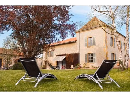 maison pouilly-sous-charlieu