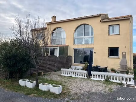 appartement meublé bord étang de thau libre 1er février