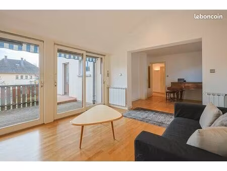 maison individuelle 7 pieces 148 m²