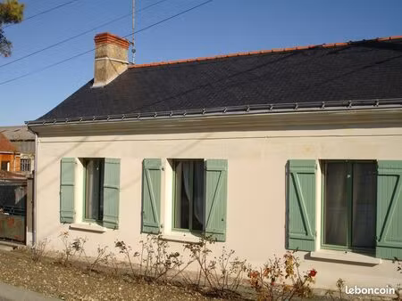 maison plain pied 27 kms d'angers et saumur avec garage  jardin