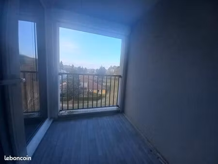 appartement 3 pièces 77 m²