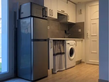 studio mezzanine 21m2  jardin et parking