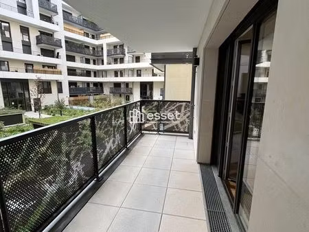 appartement 3 70.78m² à louer 1600 - courbevoie 92400