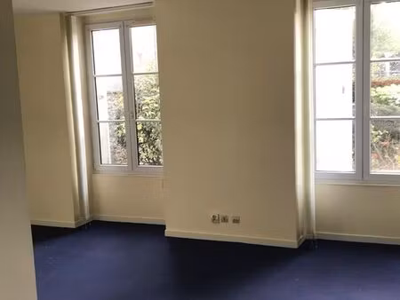 montereau  spacieux  f2 de 51 m² entre la gare et le centre proche hôpital