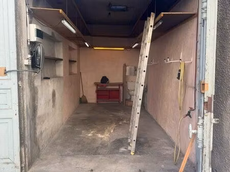 local/garage pasteur 15m2 + stationnement