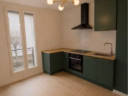 studio en excellent état