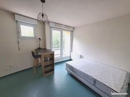 studio 1 pièce 23 m²