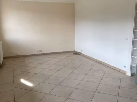 grand f3 à louer à sciez