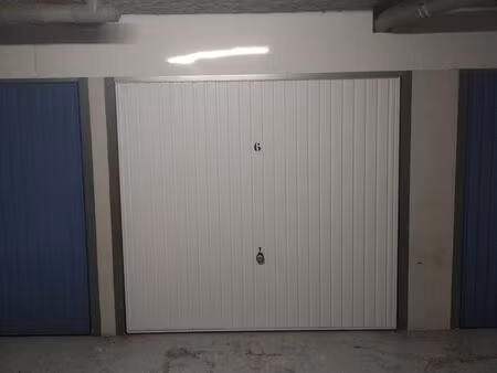 location parking boxé canal du midi/airbus saint eloi