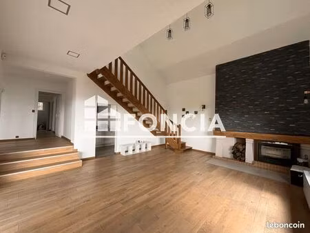 maison 5 pièces 160 m²