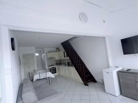 location villa club courte durée