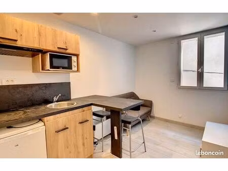 t2 meublé rénové – centre-ville de draguignan