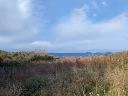 vente terrain 1490 m² à apt (84400)  150 000 €